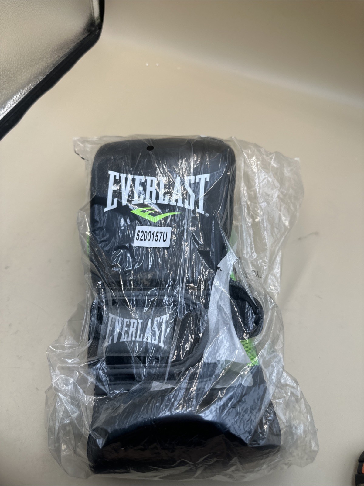 #N53- verlast EverStrike Boxing MMA Sparring Striking Gloves Black Neon Green