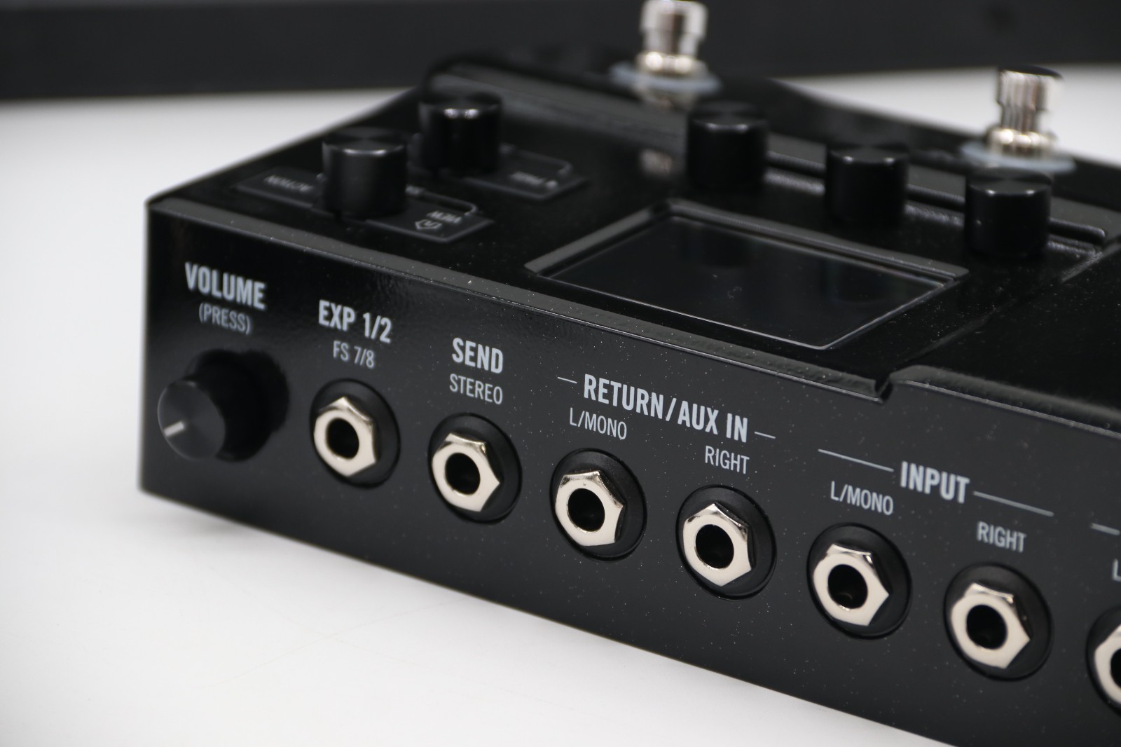Line 6 HX Stomp XL Guitar Multi-effects Floor Processor - Black