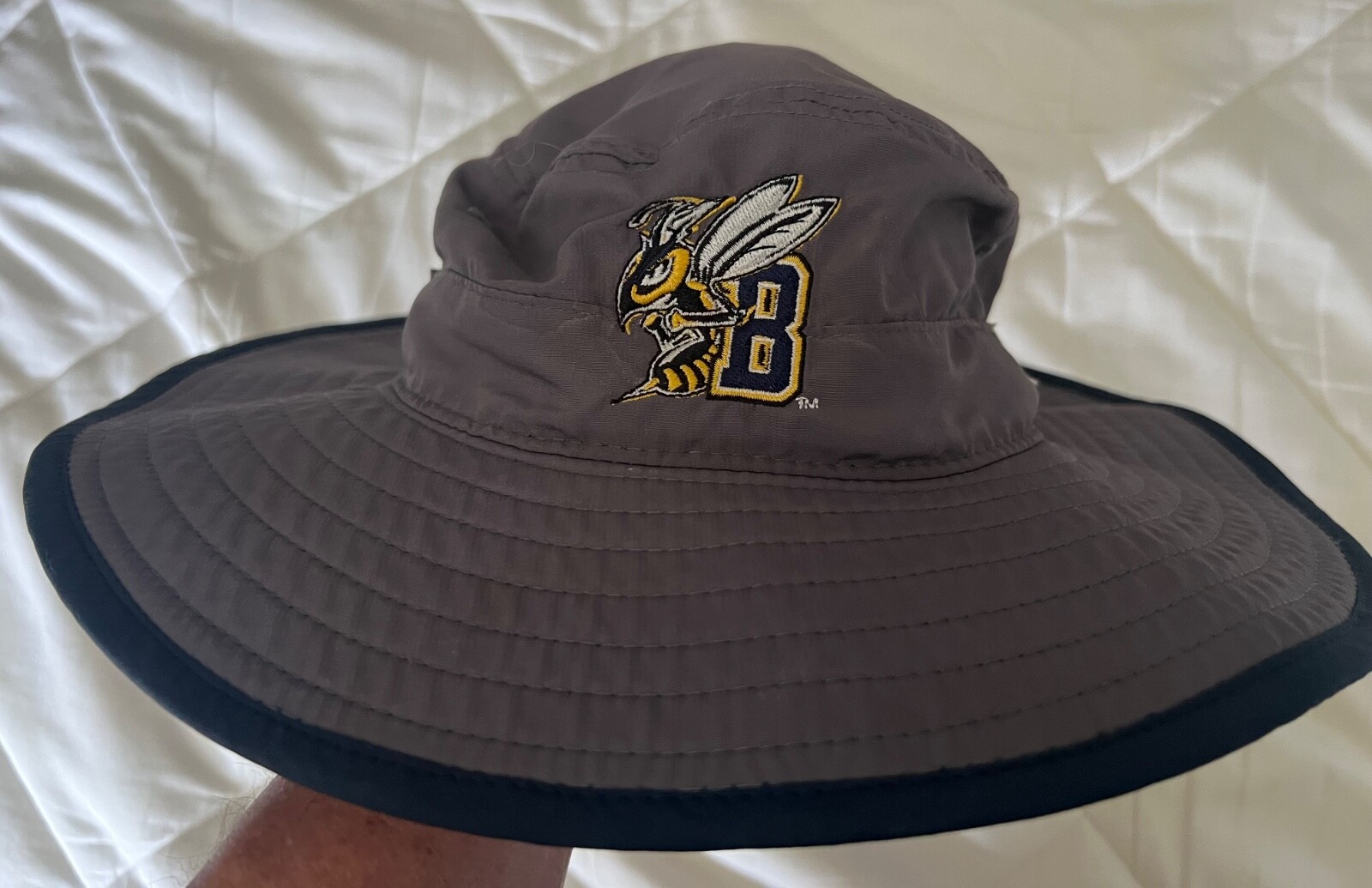 Burlington Bees Baseball Bucket Hat Cap minor League Iowa