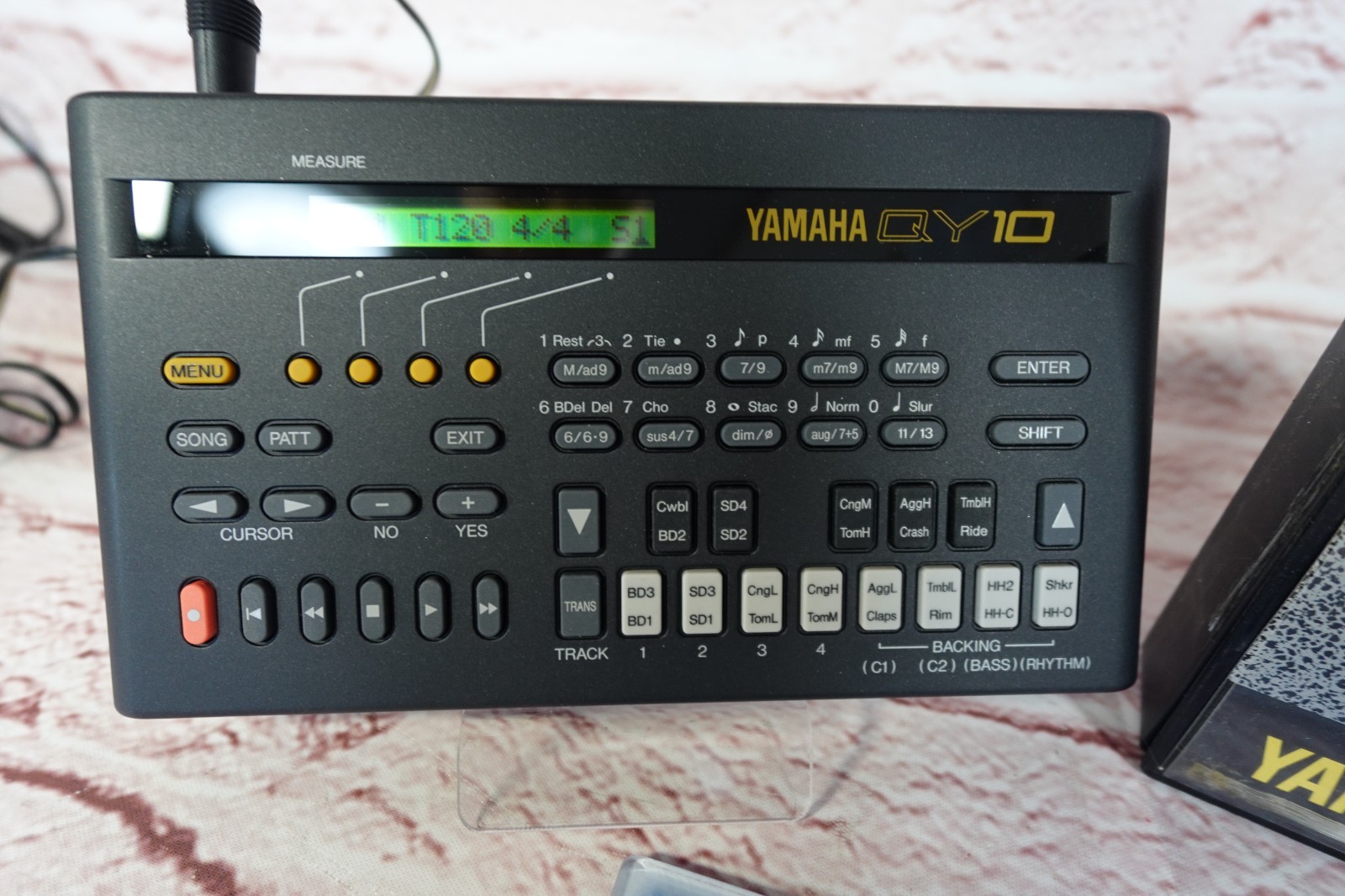 YAMAHA QY10 Music Sequencer MIDI Rhythm No adapter very fast shipping unit only