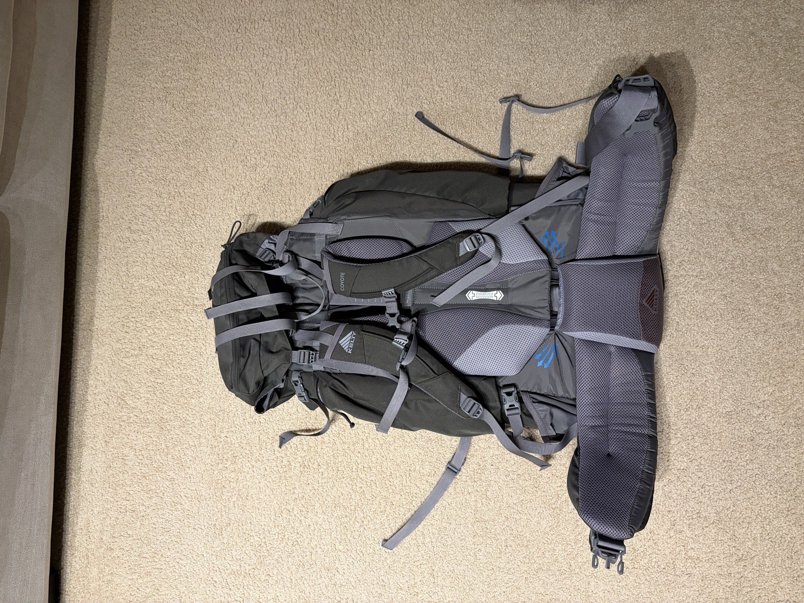 Kelty Coyote 80L Internal Frame Backpacking Pack – Excellent Condition