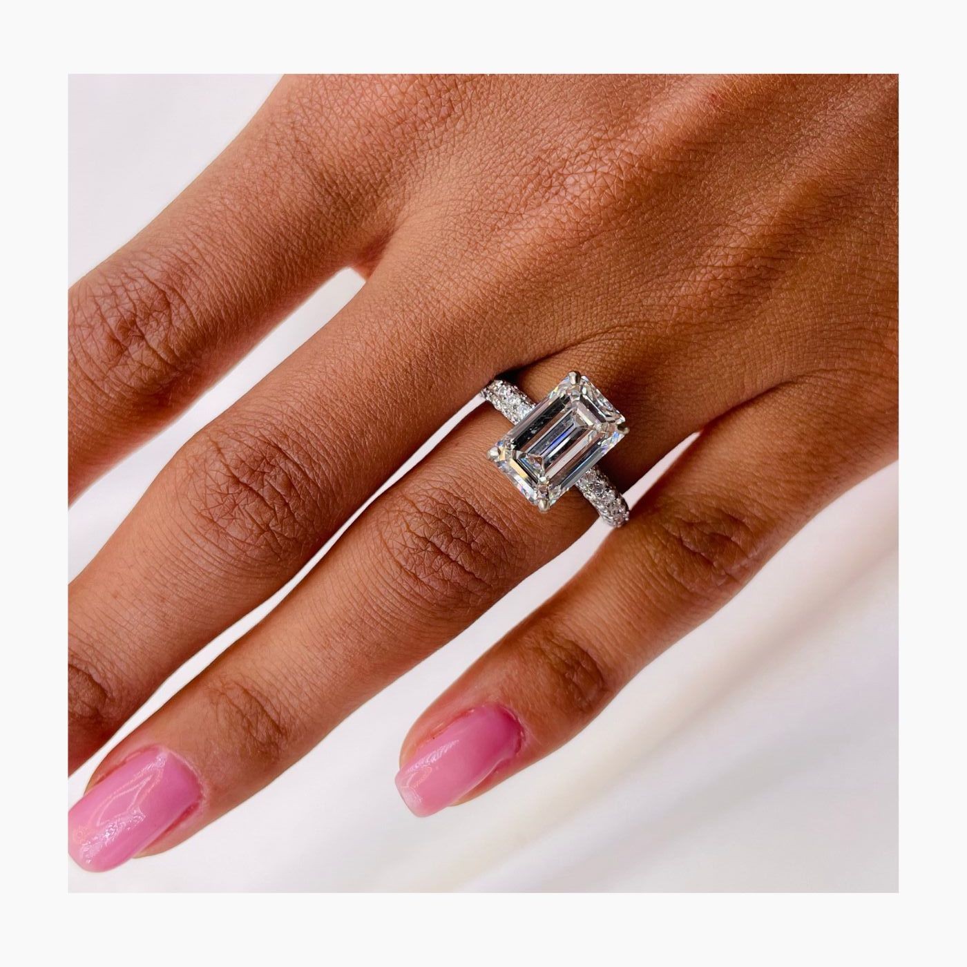 Diamond Engagement Ring Emerald IGI Certified VS1 F 4.2 Carat 14K White Gold