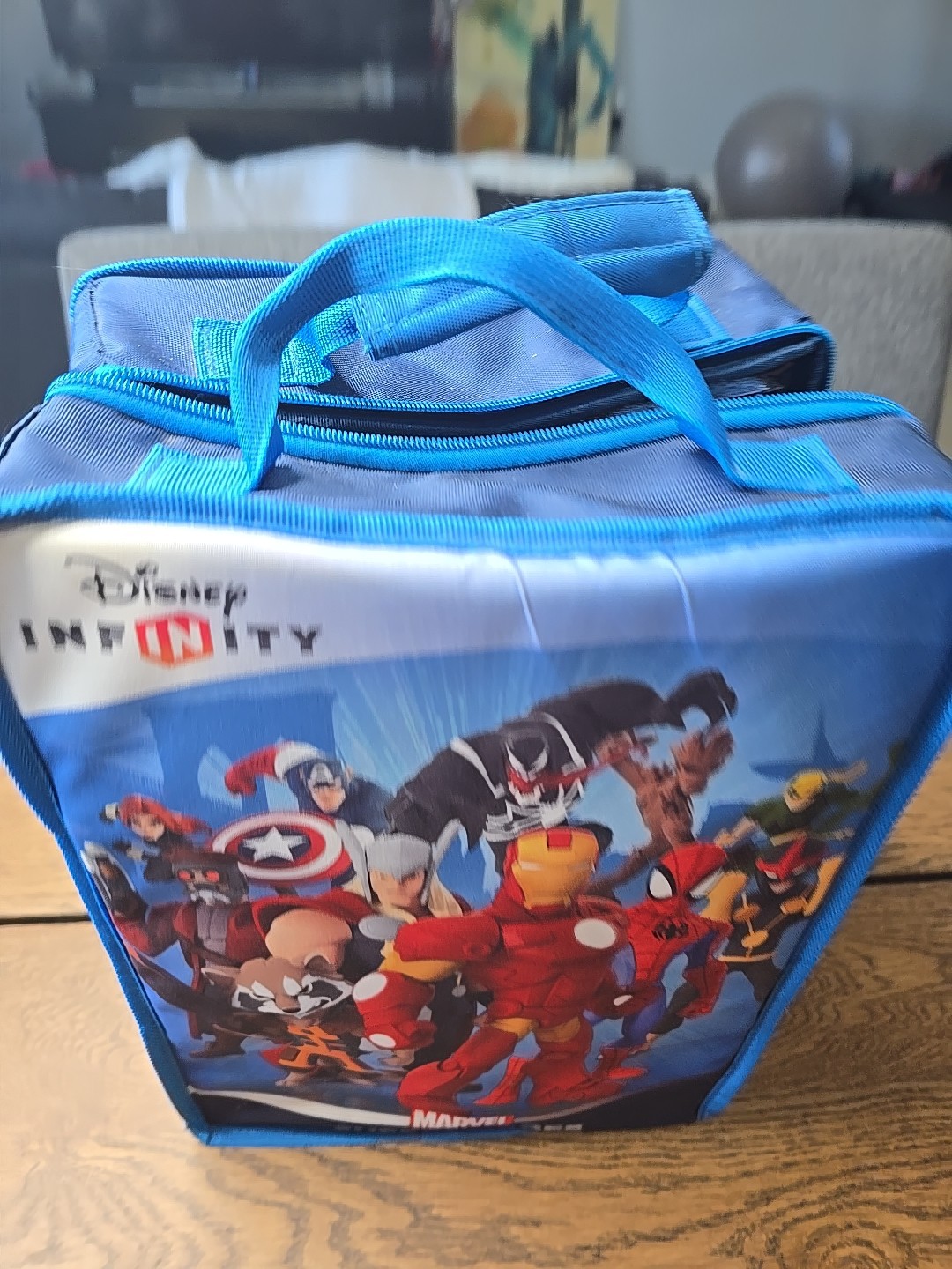 Disney Infinity 2.0 Marvel Super Heroes Carrying Case Suitcase Bag