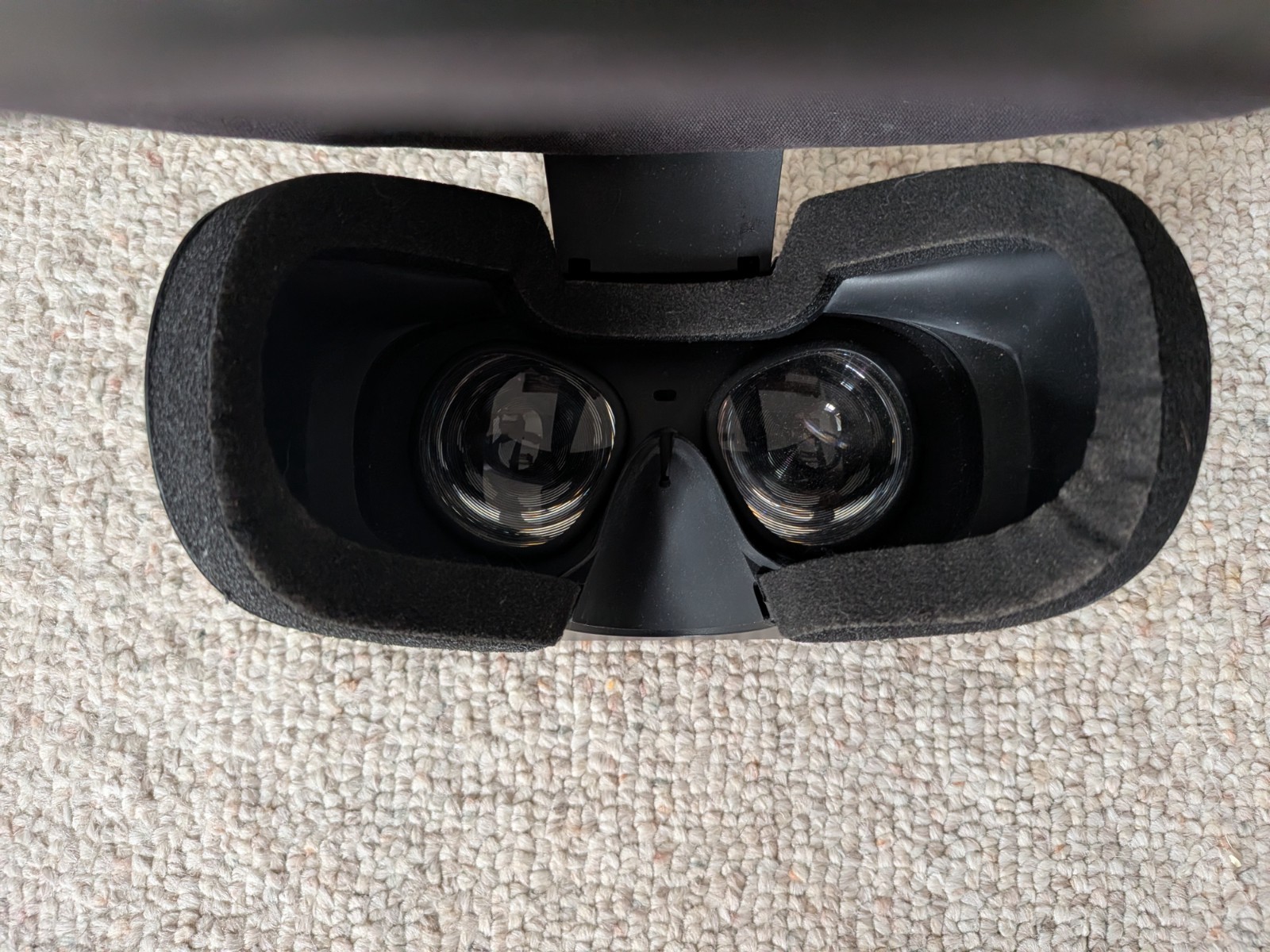 Lenovo Oculus Rift S VR Headset with Controllers and Cables, Great, remote crack