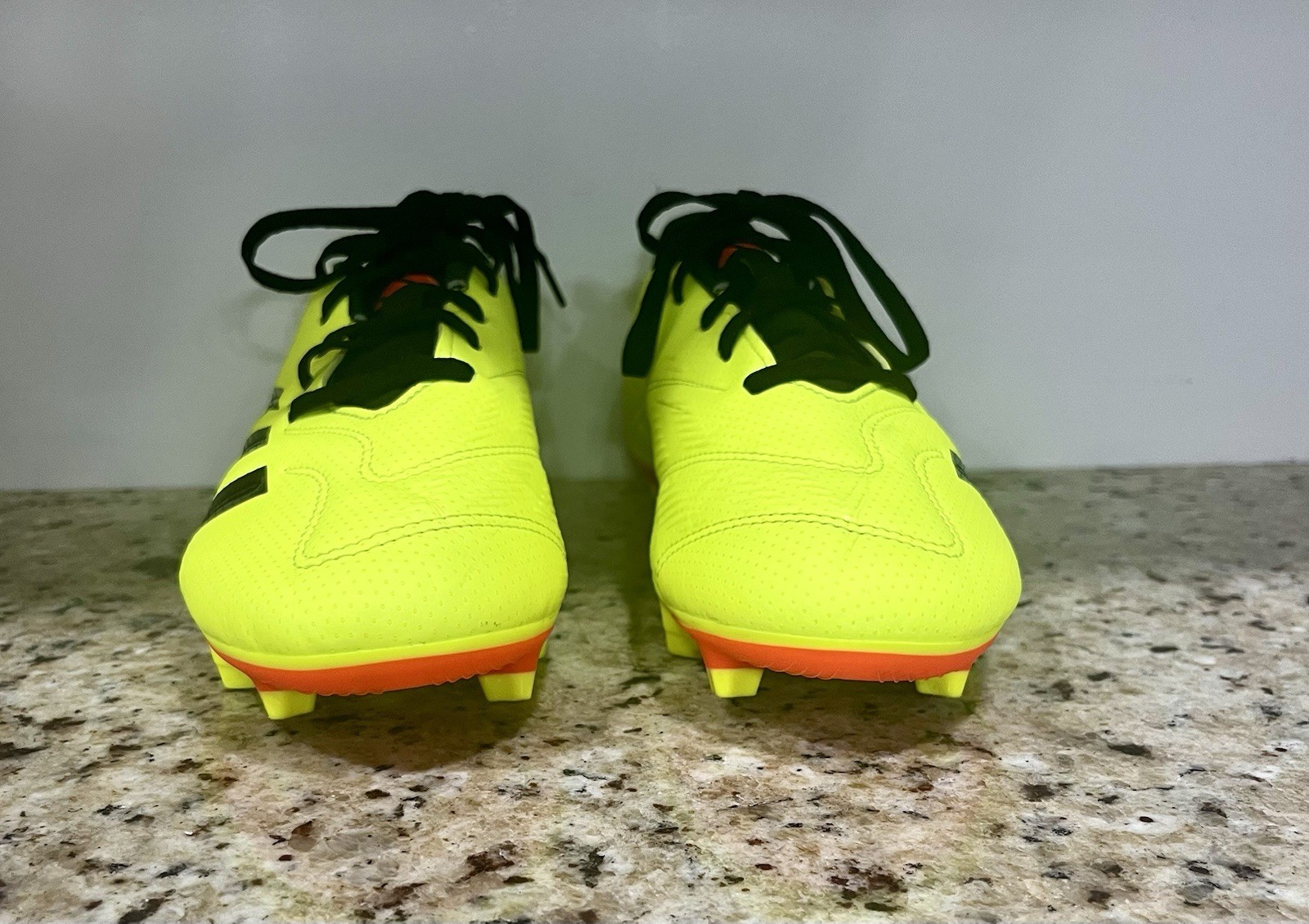 Adidas Mens Predator 24 Club Flexible Ground Soccer Cleats US 7.5 Yellow US