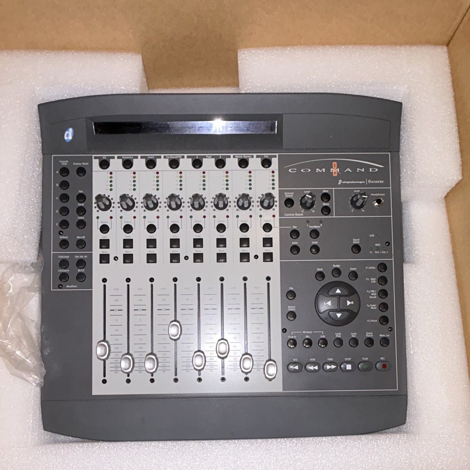 Digidesign Command 8 Audio Mixing Controller