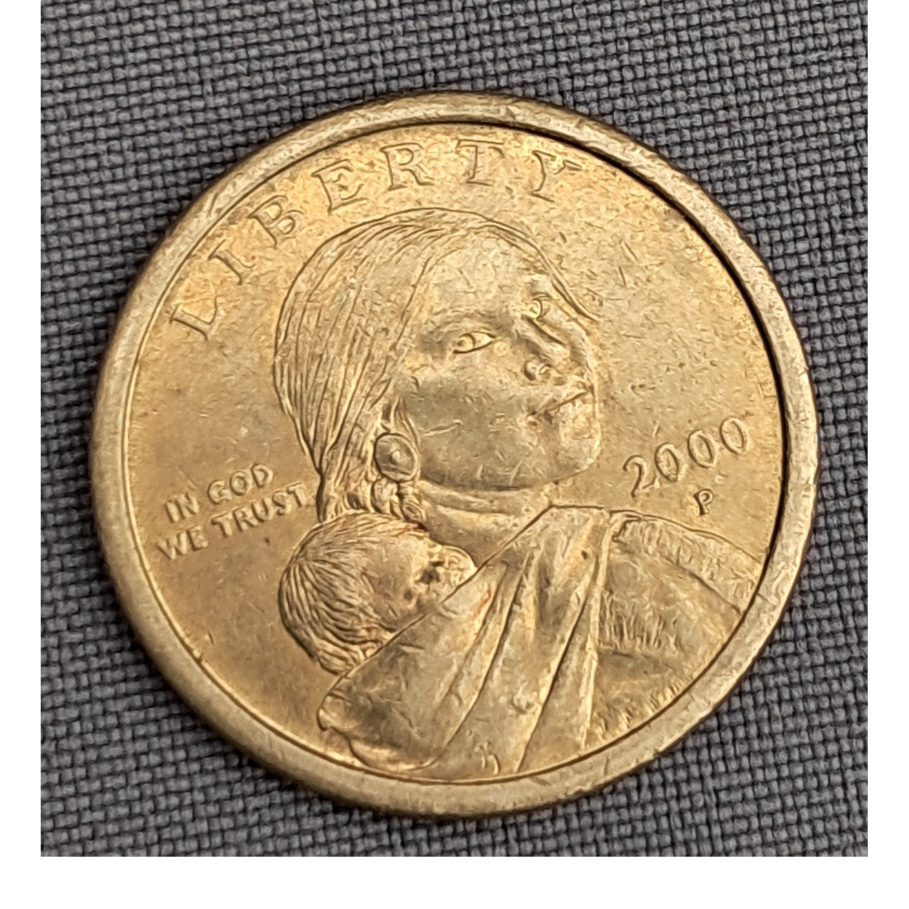 Sacagawea Native American Dollar $1 Coin 2000 P Bronze Philadelphia Circulated