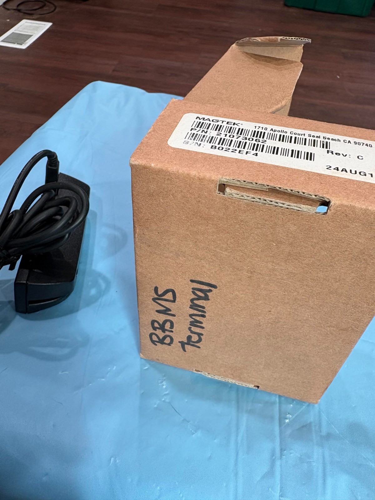 MagTek Dynamag USB Magnetic Stripe Card Reader PN 21073062 - With Box & Cable