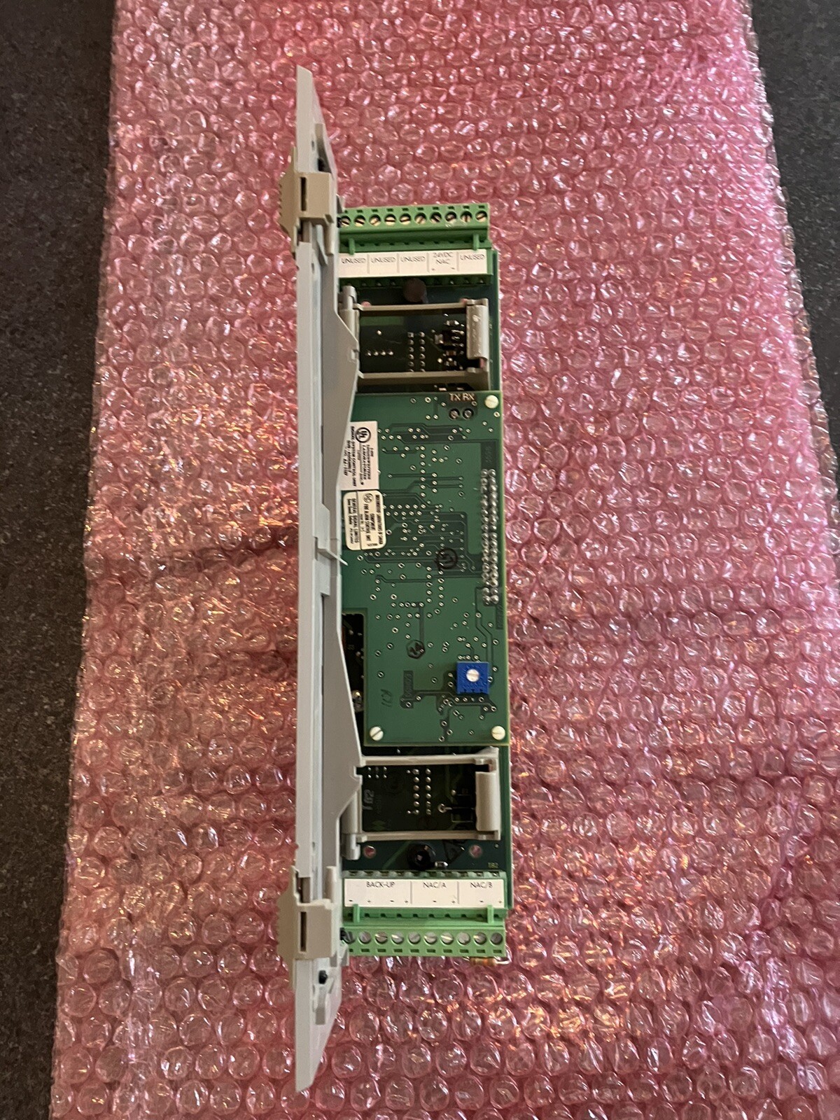 EST 3-ZA30 AUDIO AMPLIFIER