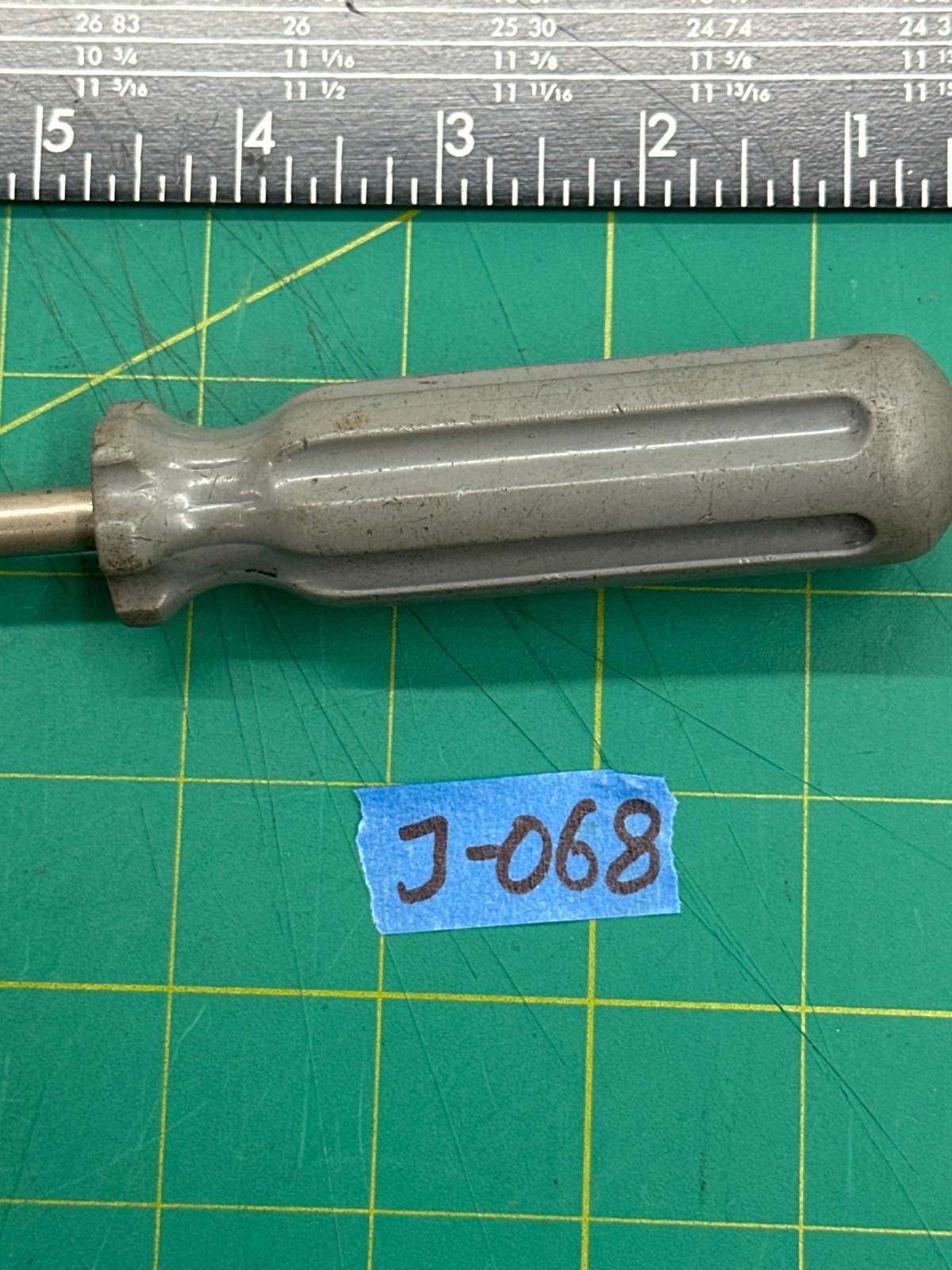 Vintage 10" Phillips Point No.3 Screwdriver #2057231 Gray Plastic Handle, USA