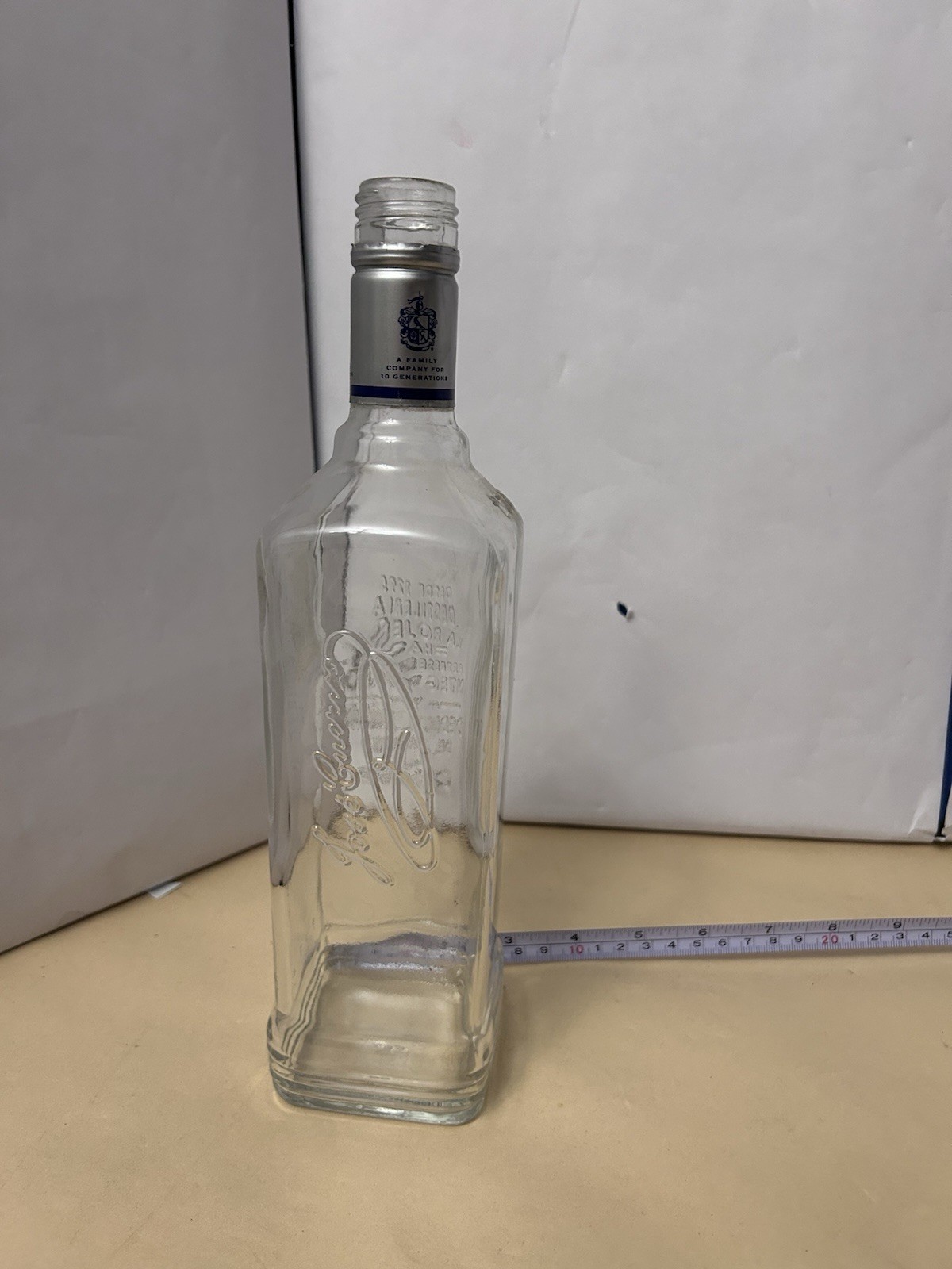Empty Used Clear Glass 750mL Bottle Jose Cuervo 16-24 twist cap no cap