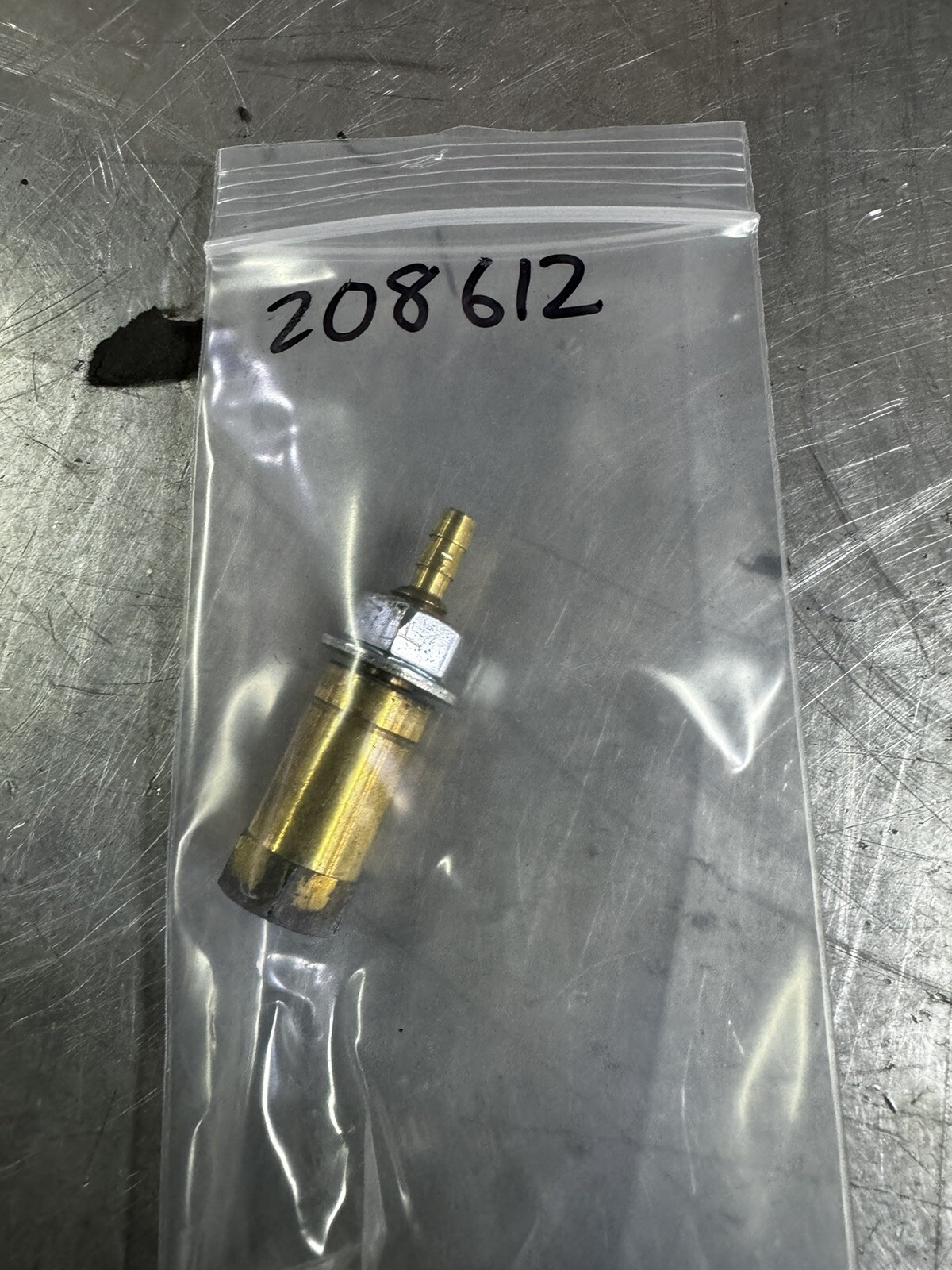 208612 MAXTAR 150 STL Output Receptacle - USED TESTED | Miller Welder Part