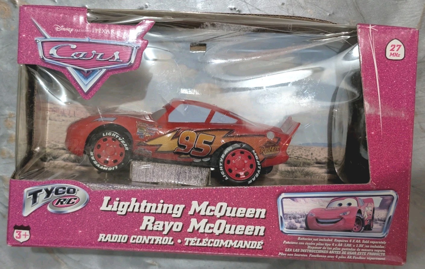 TYCO -2006 Disney/Pixar CARS R/C Lightning McQueen Remote Control Car~New