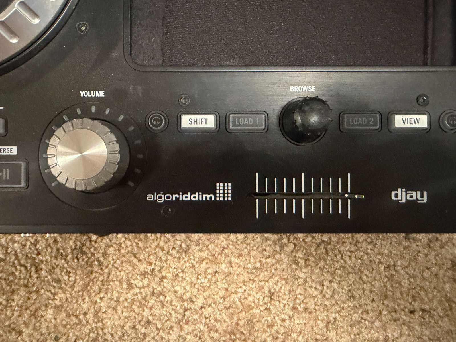 Numark iDJ Pro premium DJ controller for iPad - No laptop required!