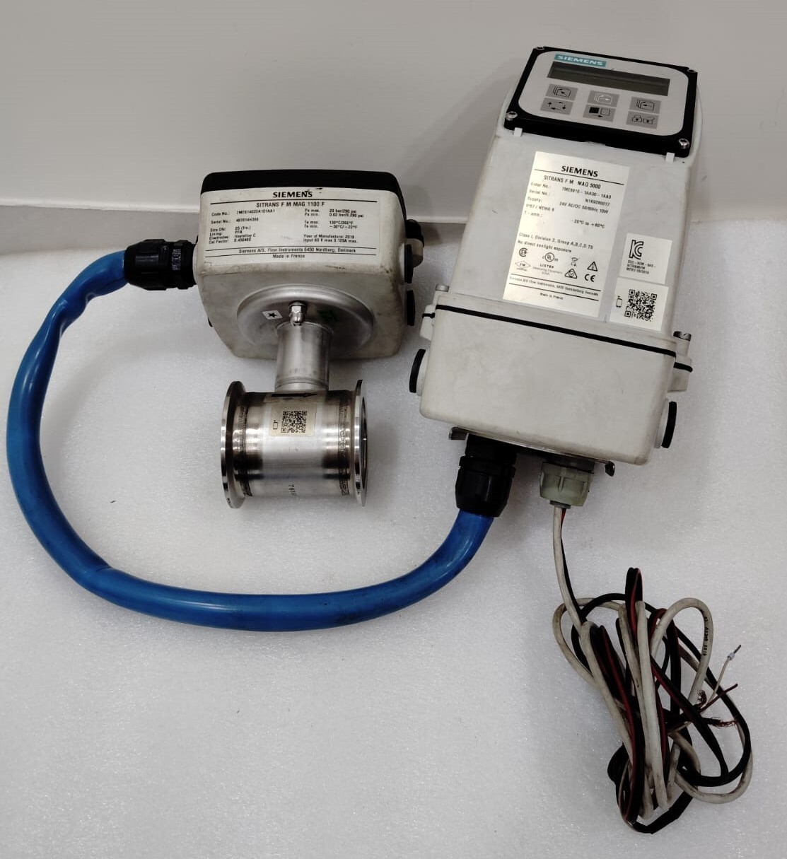 SIEMENS SITRANS F M MAG 5000 WITH SITRANS F M MAG 1100 F