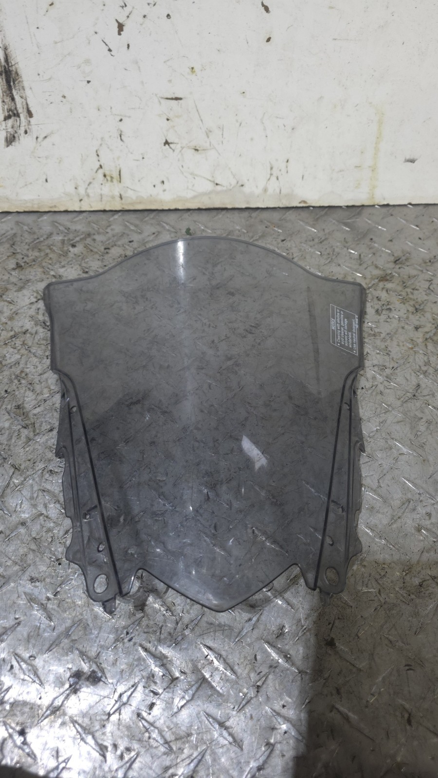 2015-2018 YAMAHA R3 OEM FACTORY WINDSCREEN HAS SCRATCHES
