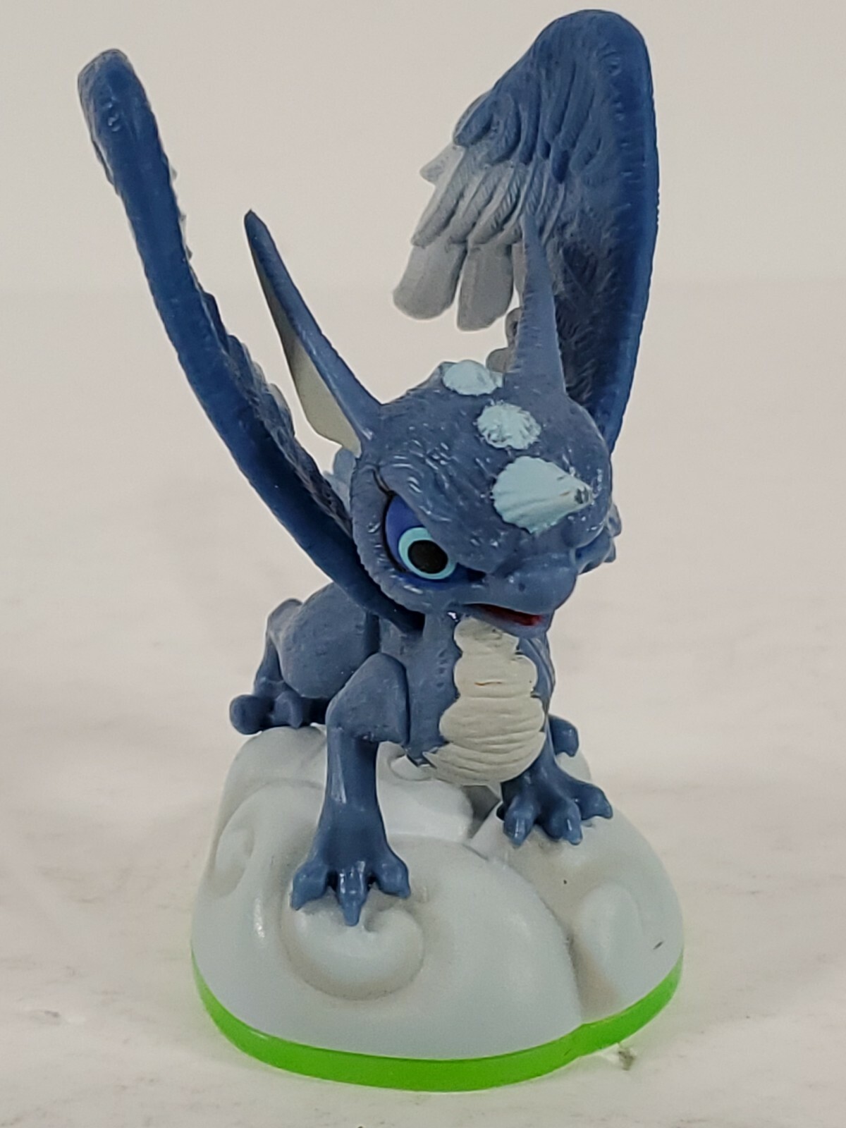 2011 Activision Skylanders Spyros Action Figure w/Card Whirlwind 84187888 W0127A