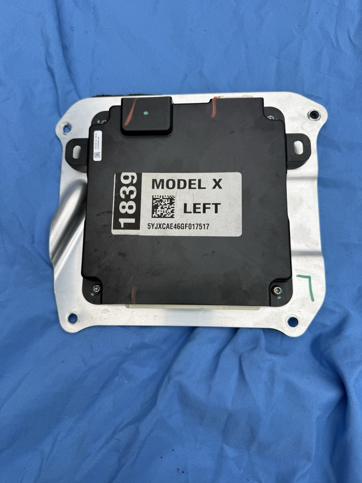 16-20 Tesla Model X REV01 Front Driver Left Door Control Module 1037222-10-C OEM