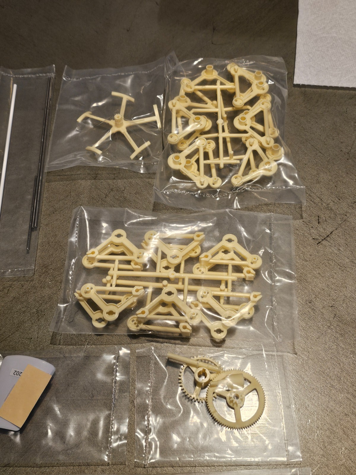 Jr. Scientist Series Create Wind-Walking Artificial Life Strandbees Model Kit