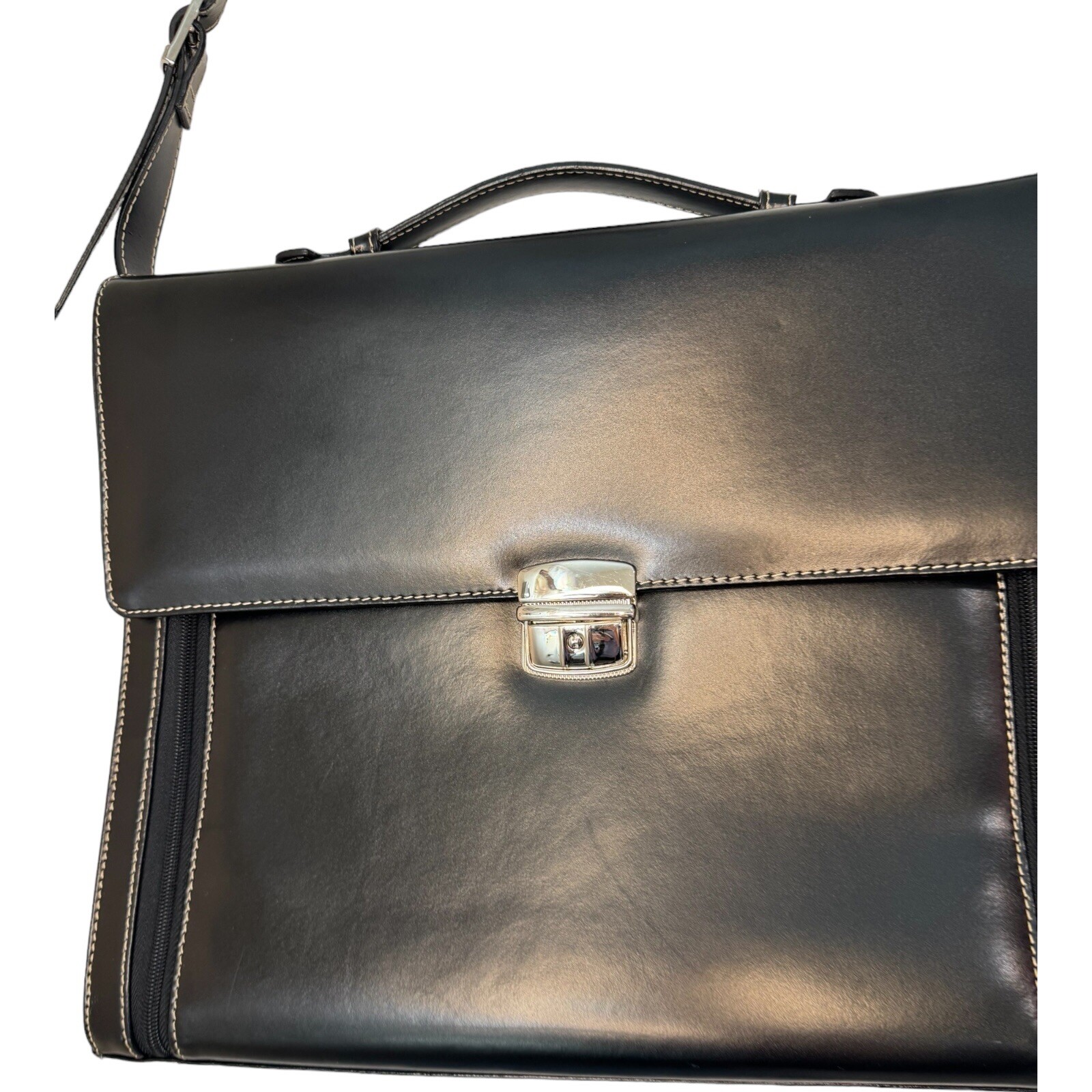 Wilson’s Leather Black Computer Messenger Bag Front Zippers Strap