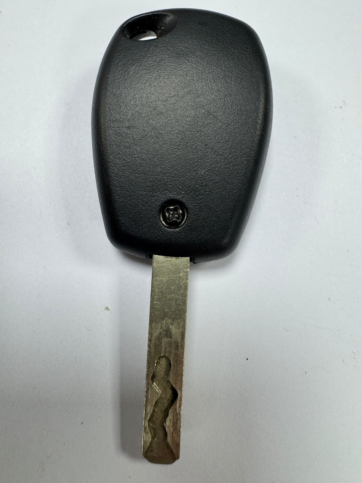 GENUINE RENAULT / VAUXHALL / DACIA 3 BUTTON REMOTE KEY FOB E3330E PCF7947AT