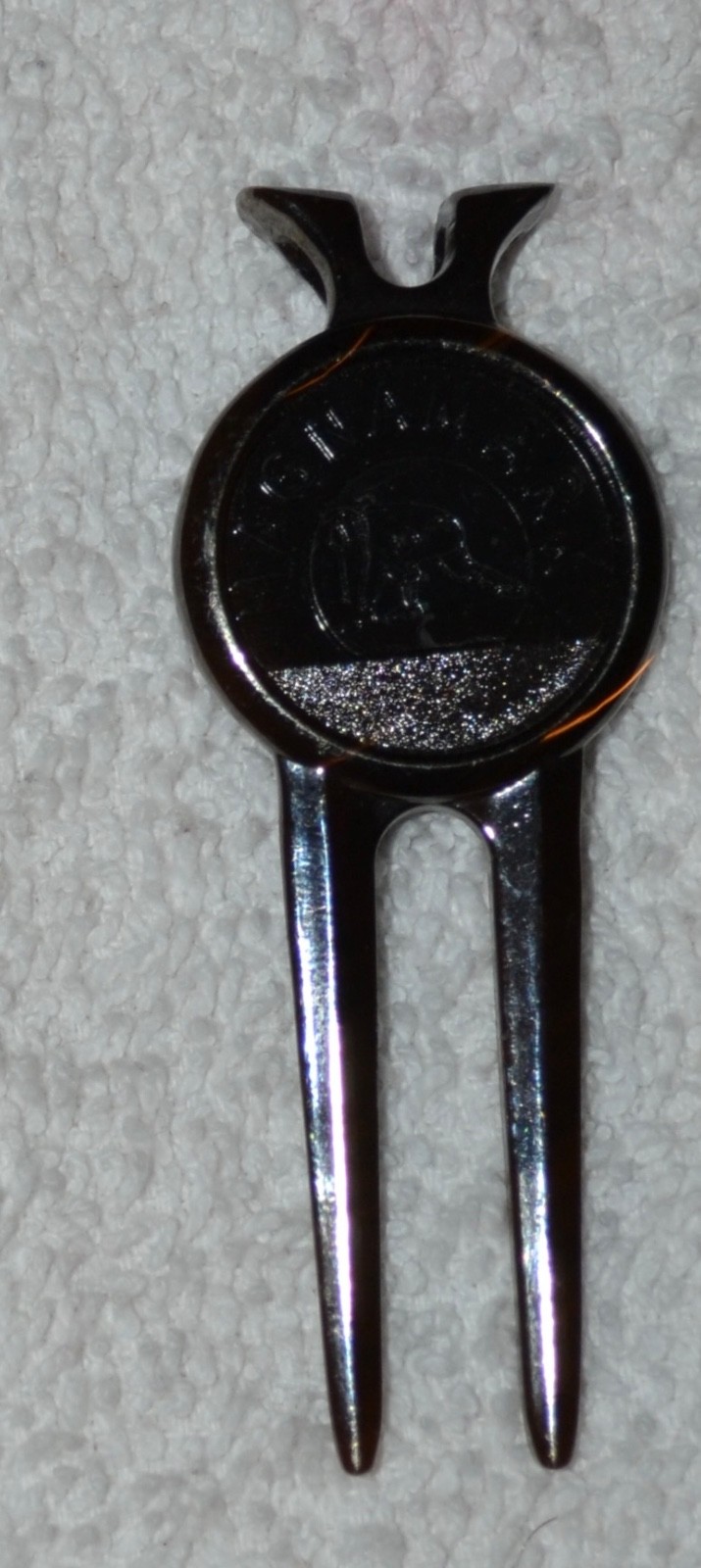 Magnamark Golf Divot Repair tool Designed by Compeittor