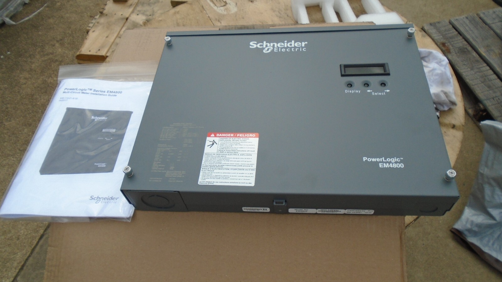 Schneider Electric Power Logic EM4800 Circuit Power/Energy Meter METSEEM480516
