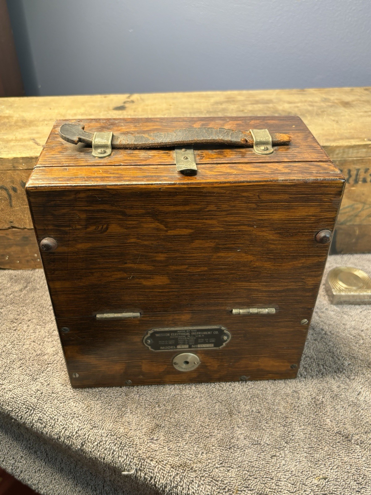 Antique 1920s WESTON D.C. ANTIQUE VOLTMETER, MODEL 45, SOLID OAK 16934