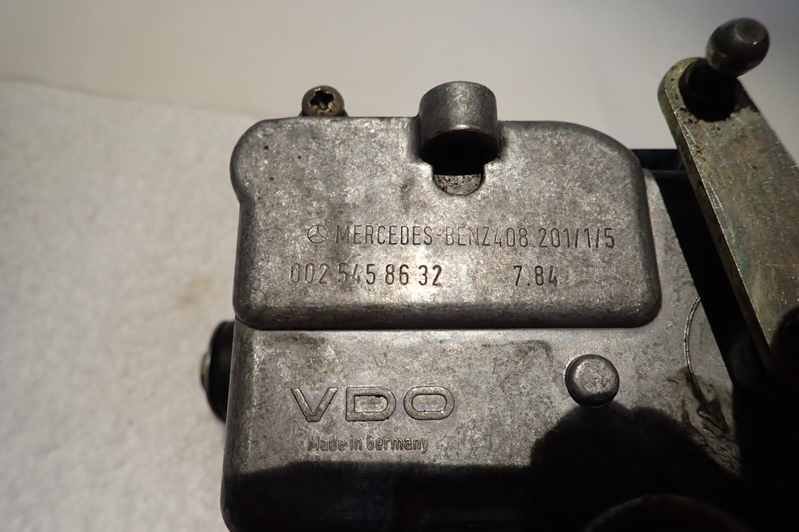 Mercedes 126 VDO Crouse control Actuator (3) Available