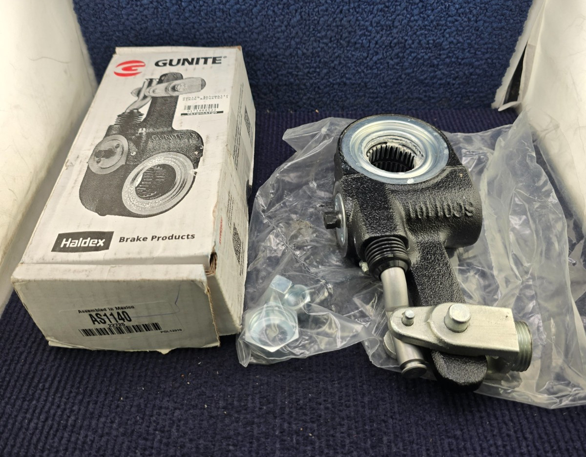 Haldex Gunite AS1140 5.5" Automatic Slack Adjuster, 1.5" Cam 28-Spline