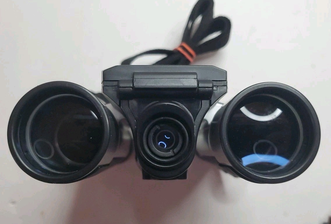 Digital Camera Binoculars Puissant Zoom 12X32 Preowned