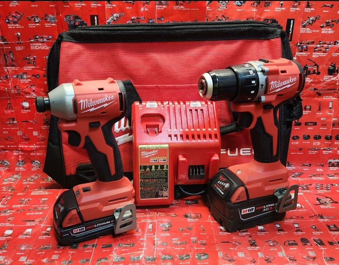 ⭐️NEW⭐️ Milwaukee M18 BRUSHLESS 2-Tool Combo Kit 3693-22CX