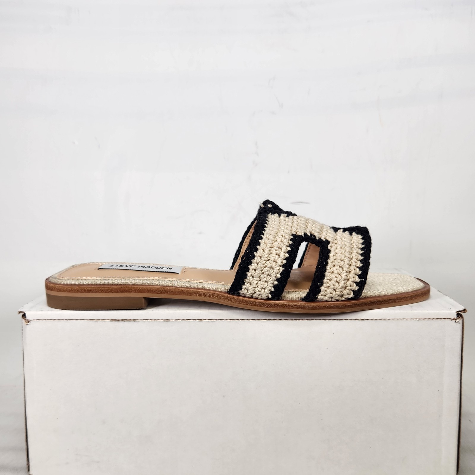 Size 8.5 - Steve Madden Hadyn - Cream Multi Woven