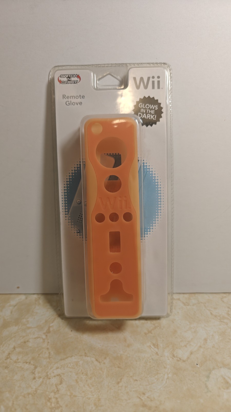 Official Nintendo Wii Controller Remote Glove Silicon Orange New in Box