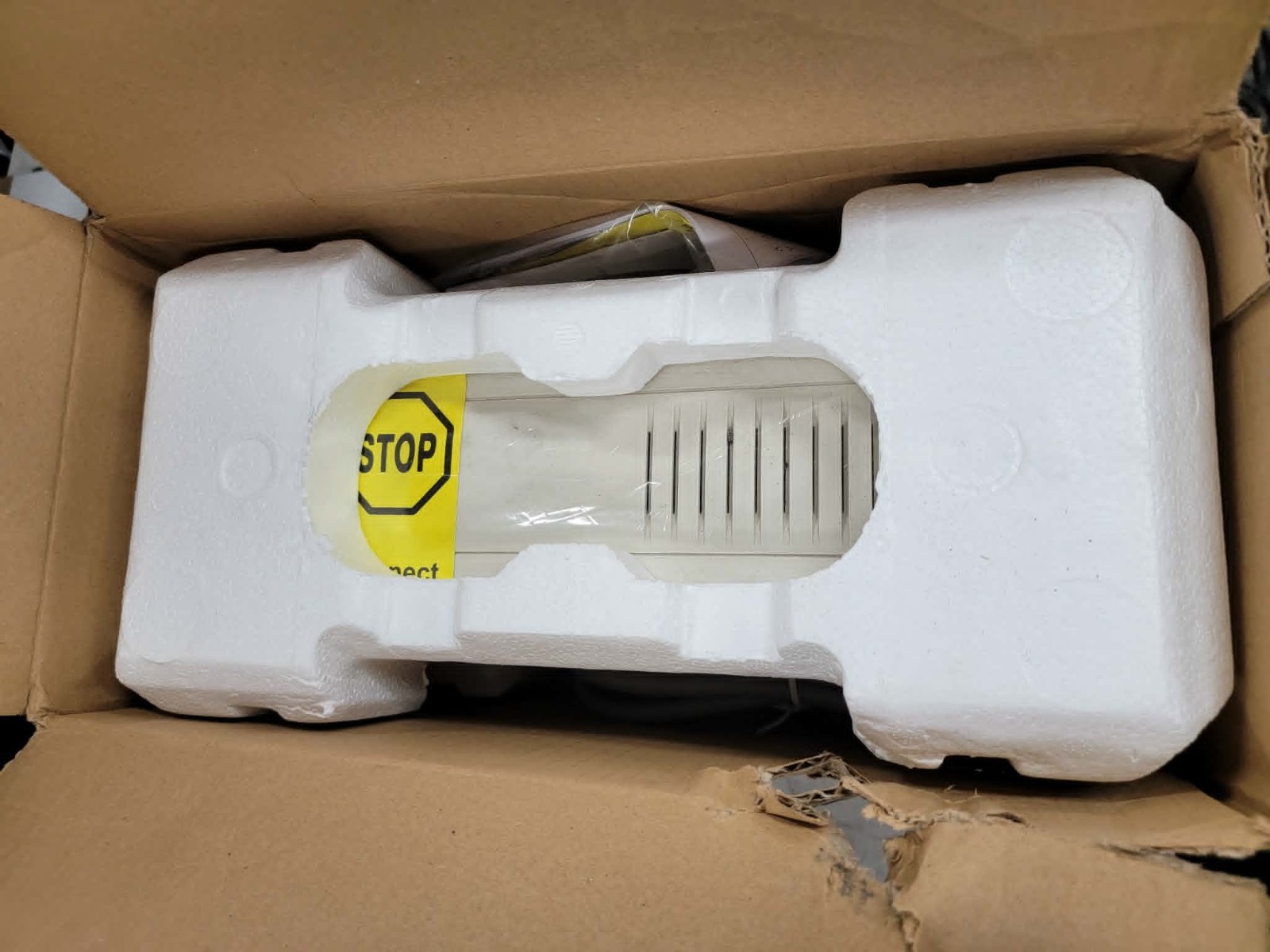 APC BK500 Back-UPS CS 500VA 300W
