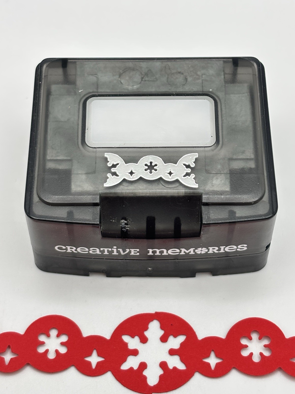 Creative Memories Border Maker SNOWFLAKE CHAIN Punch Cartridge BMC