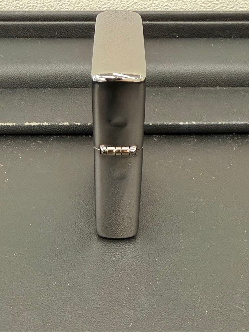 Zippo Lighter - Silver Hairline Finish