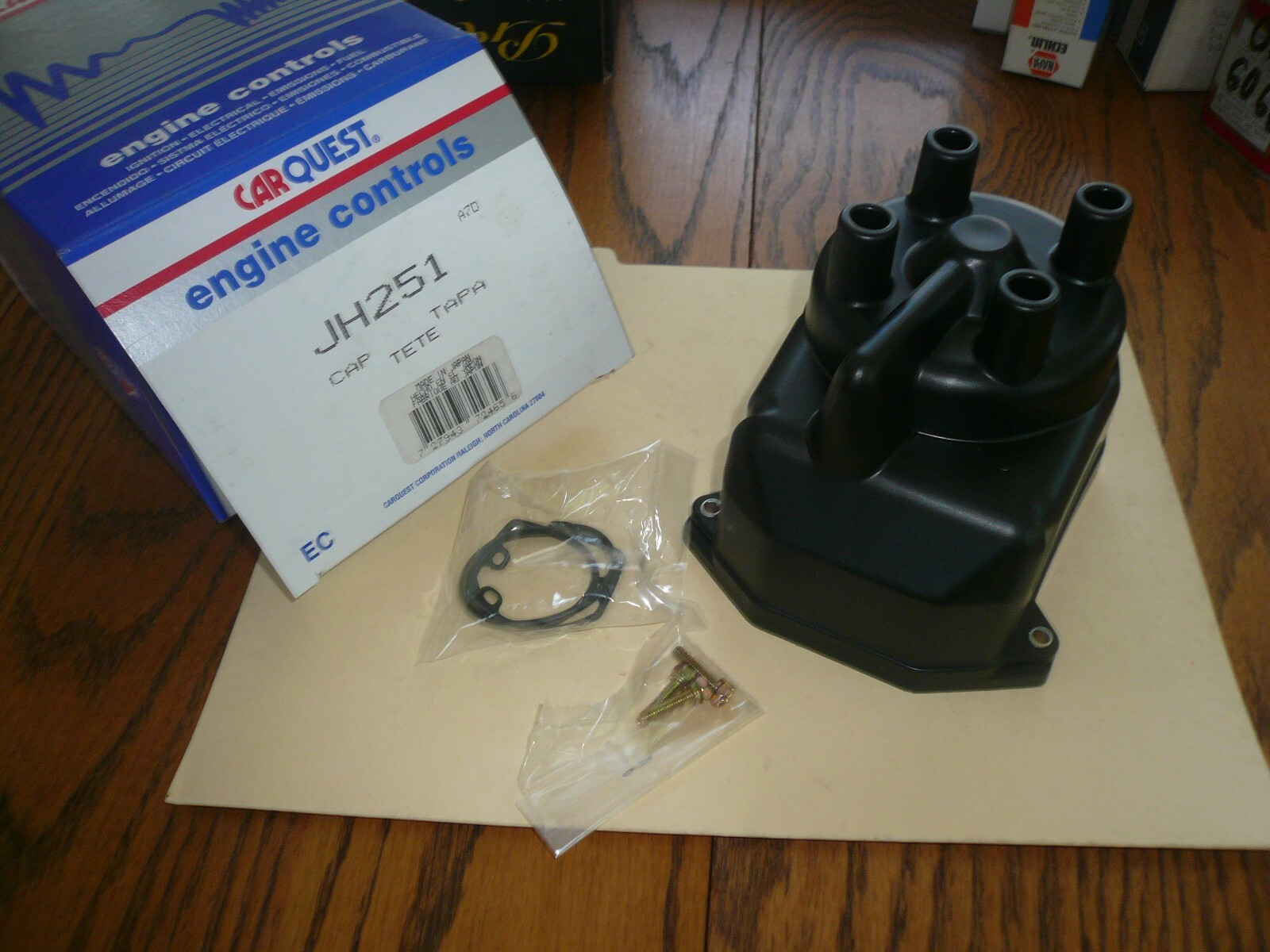 NOS Car Quest Distributor Cap JH251