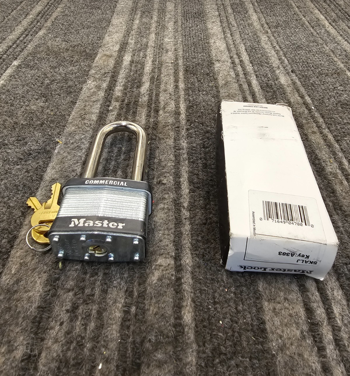 MasterLock 5KALJA383 2in Body 2-1/2in Shackle Laminated Padlock Keyed Alike A383