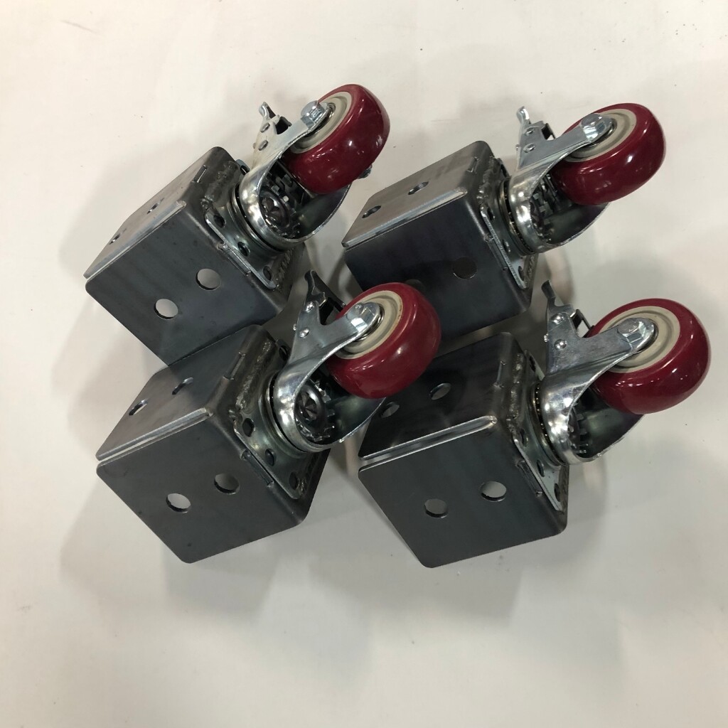 PostHugger™ 1000#CAP 4pc Set Roll Lock Casters/Castors Brackets For 4X4 Posts