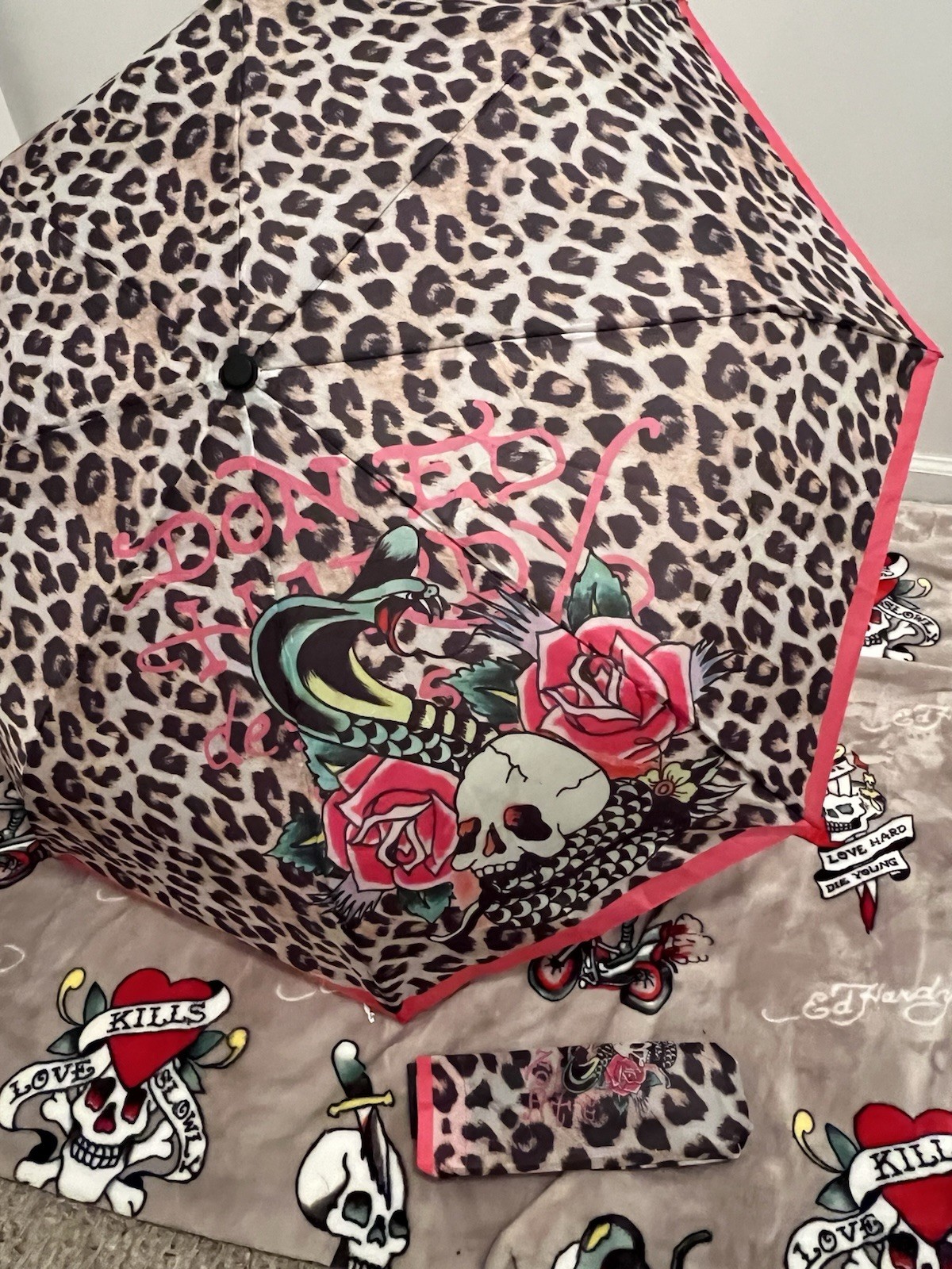 Ed Hardy Umbrella Auto Open & Auto Close Leopard Print Skull Dragon NWT