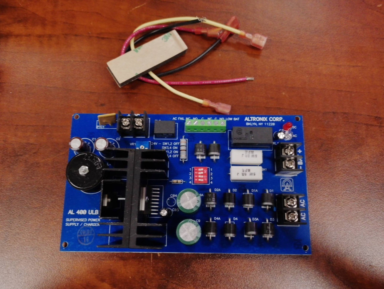 Altronix AL400ULB