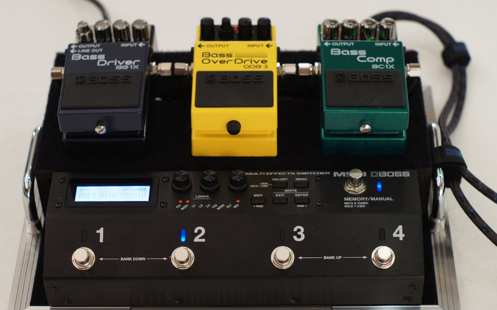 BOSS Multi Effects Switcher (MS-3)