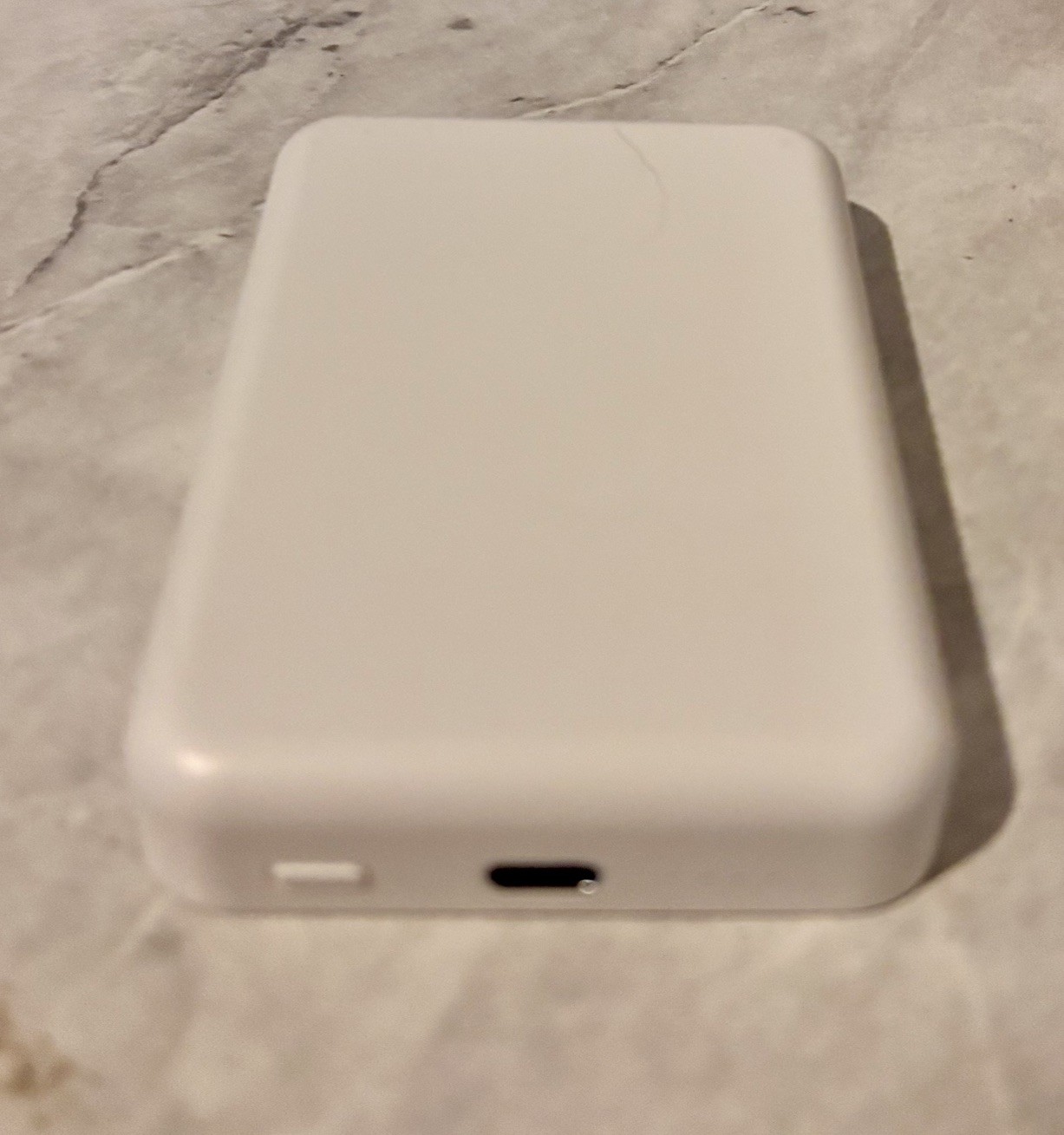 Magnetic 5000 mAh Power Bank - Arctic White