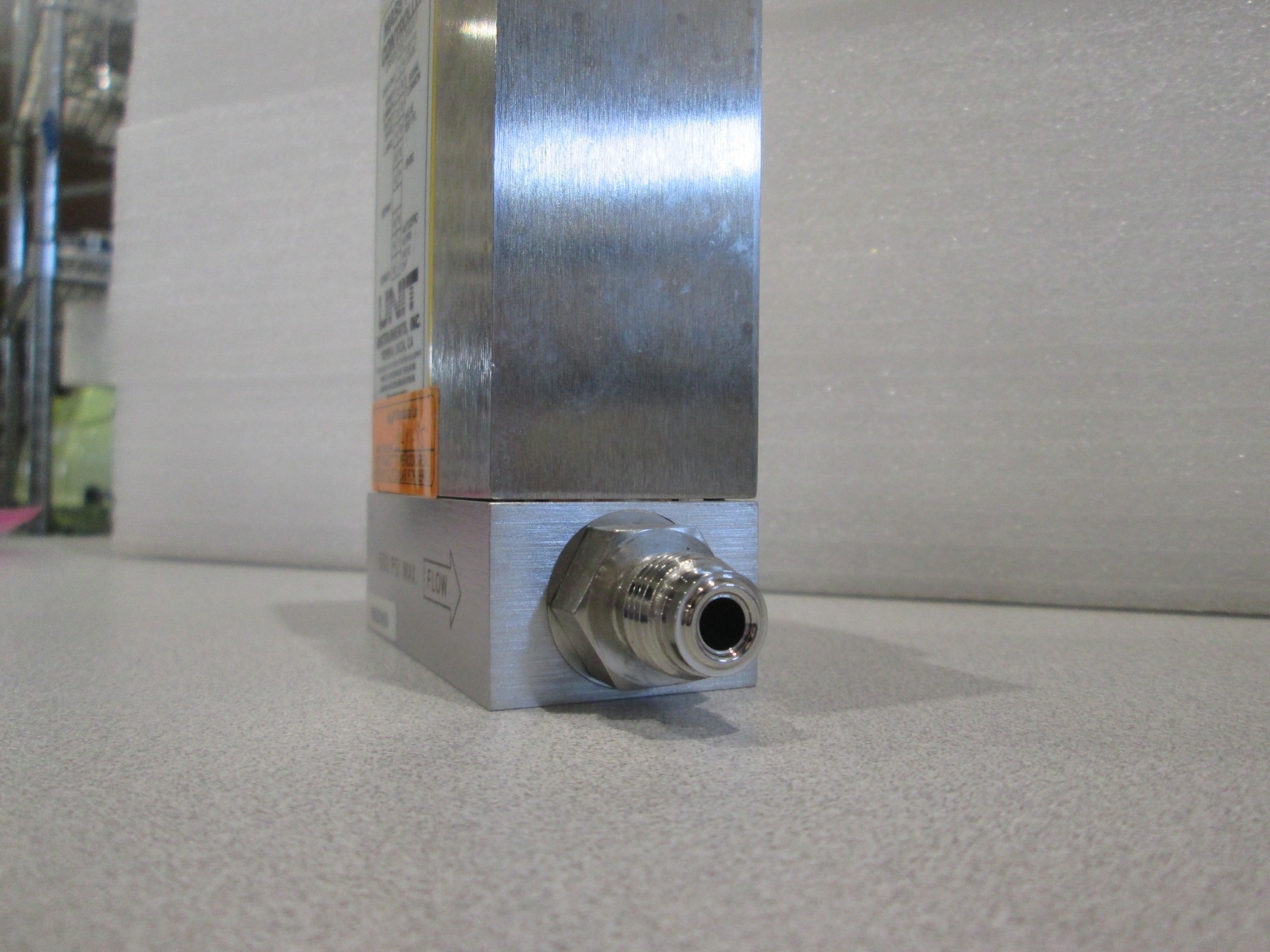 Unit UFC-1100 Mass Flow Controller, Gas o2, 3 SLM