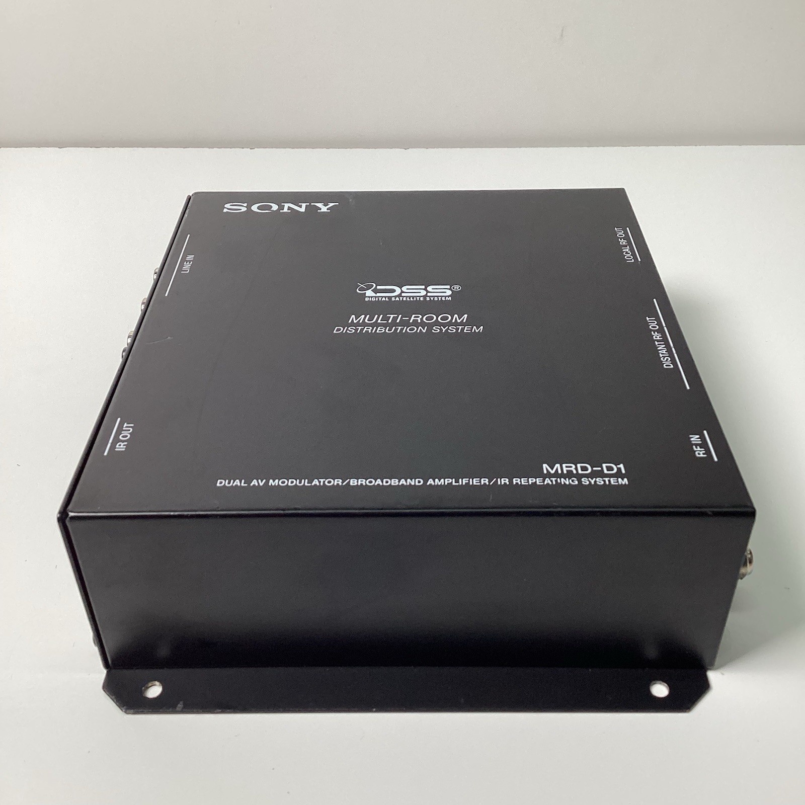 Sony Digital Satellite System Multi Room Distribution System MRD D1