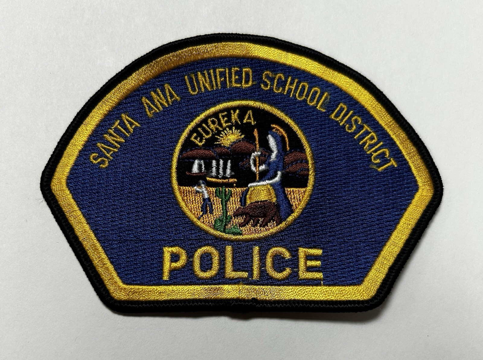 CALIFORNIA SANTA ANA UNIFIED SCHOOL DISTRICT POLICE PATCH ORANGE COUNTY #PDD47