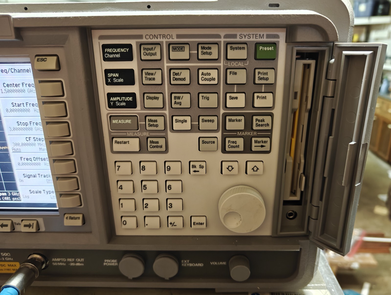 Agilent E4402B Spectrum Analyzer 9 kHz-3 GHz