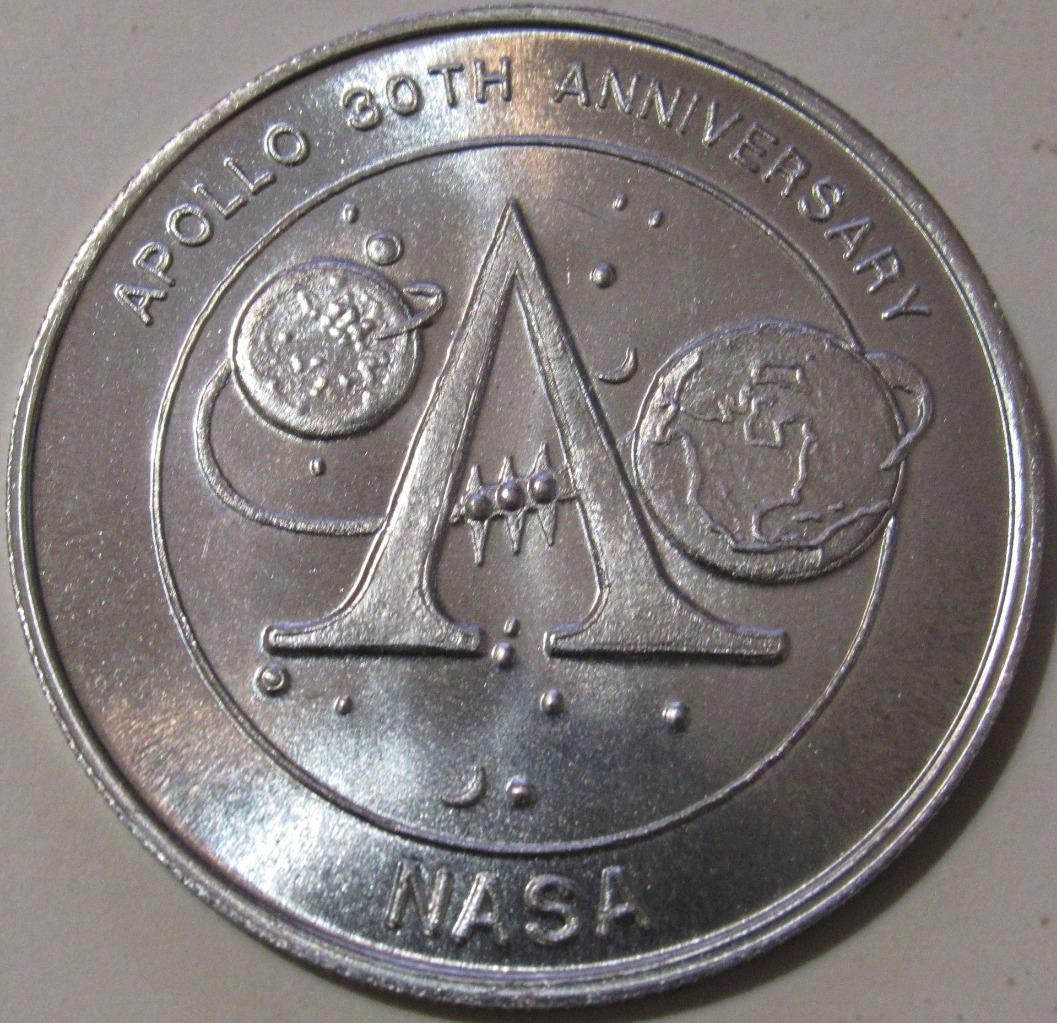APOLLO 30TH ANNIVERSARY ALUMINUM COIN 1.5" CONTAINS METAL SATURN V LAUNCH TOWER