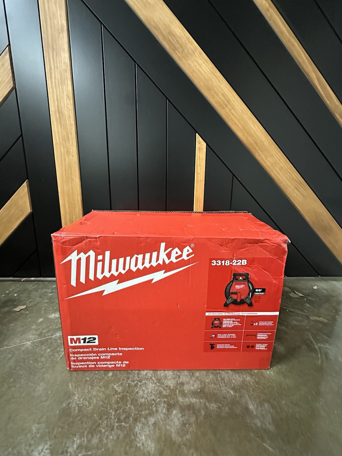 Milwaukee 3318-22B M12 12V 85’  High Flex Compact Inspection Camera Kit